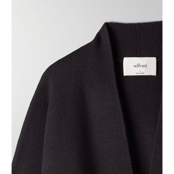 ✨Sold✨Aritzia Wilfred Belize Cardigan in Black - Picture 7 of 7